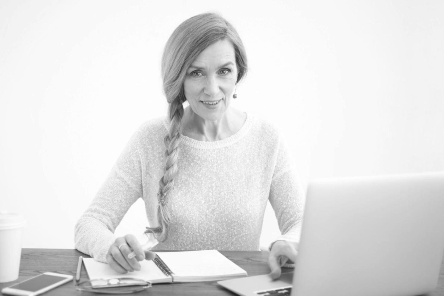 Análisis de gastos y presupuesto mensual